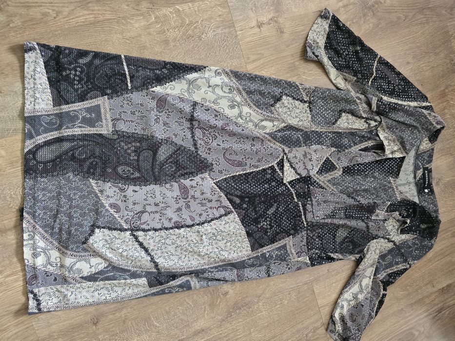 Продам платья новый есть 1000