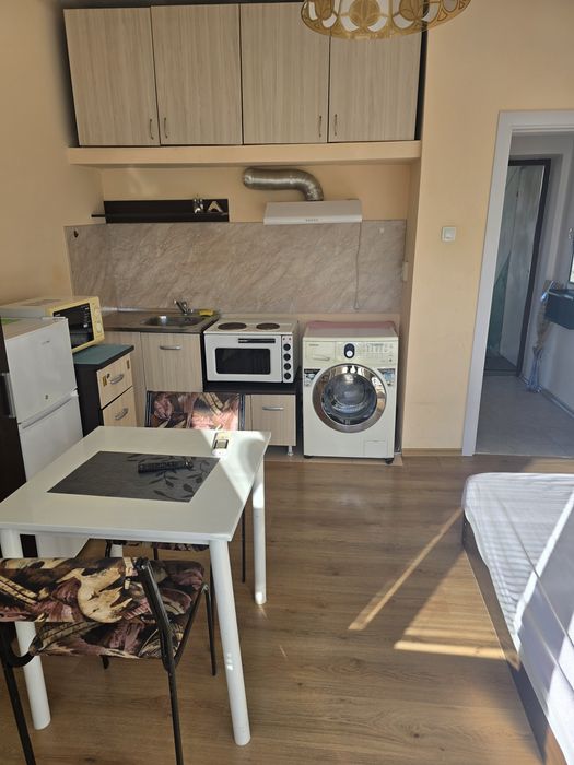 Дава се под наем Едностаен апартамент в Стара Загора, Била - 30 кв.м за 189.21 € - Снимка #1