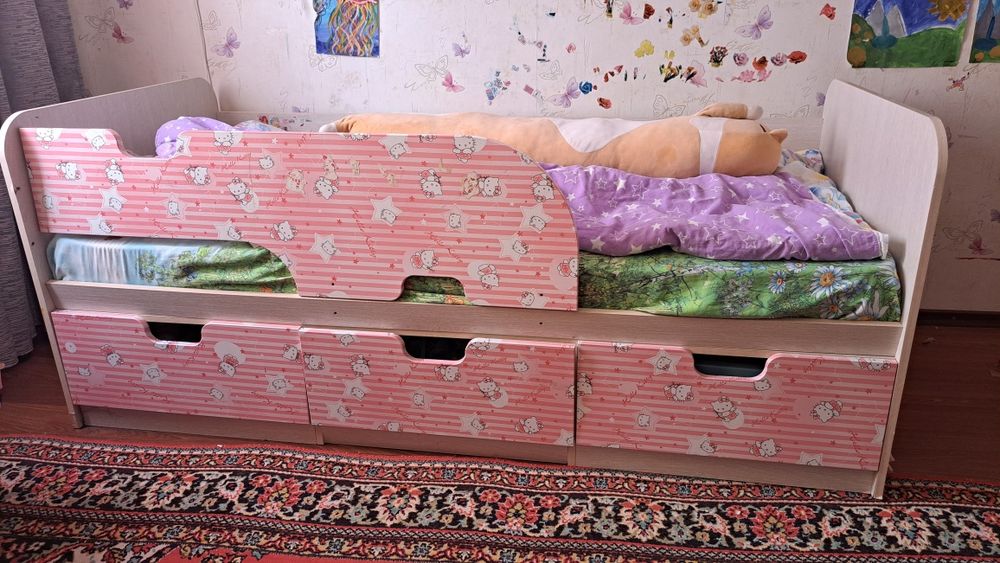 Продам кровать детскую