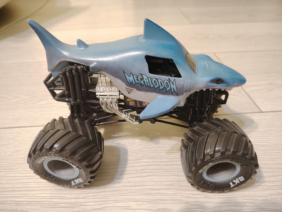 Masinuta Monster Truck Megalodon metalica