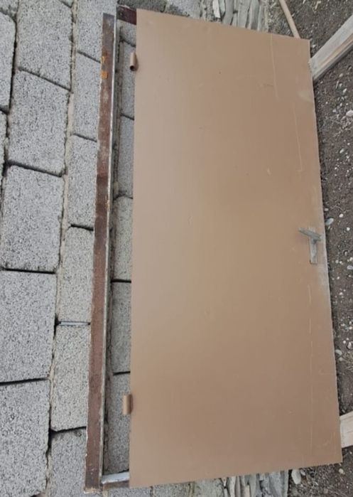 Железные дверьи есік