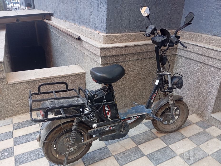 Dashrayder skuter sotiladi srochna pul kerak