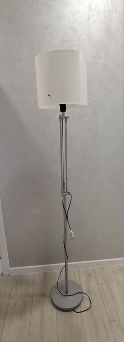 Продам напольную лампу IKEA!