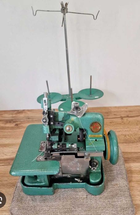 Продам оверлок GN 1, трехниточный