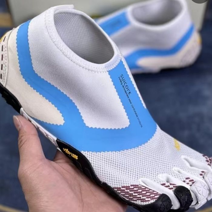 Спортивна обувь 5 пальцев продам