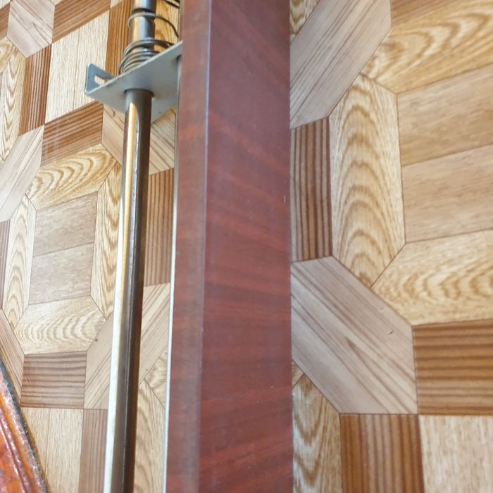 Карнизы на окна.