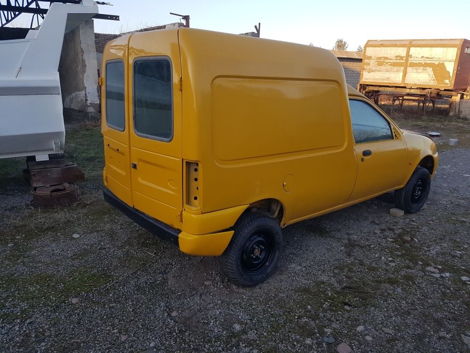 Форд курьер 1998 йил