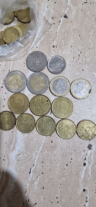 De vânzare bancnote și monede vechi
6 bancnote Ctin Brâncuși din decem