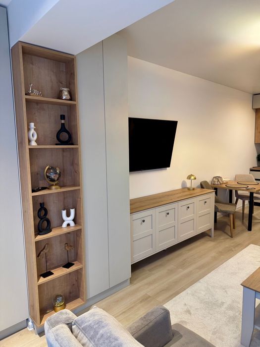 Inchiriez apartament doua camere