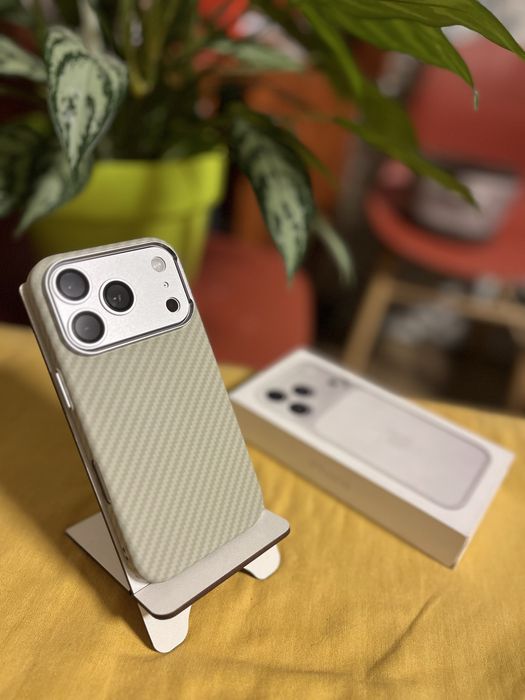 Iphone 17 pro без ремонта