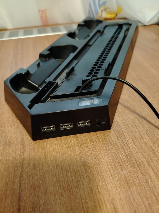 Play station 4, 1250 lei