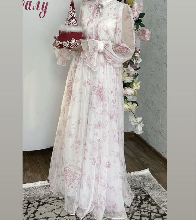 Нур-Шах көйлек - платья