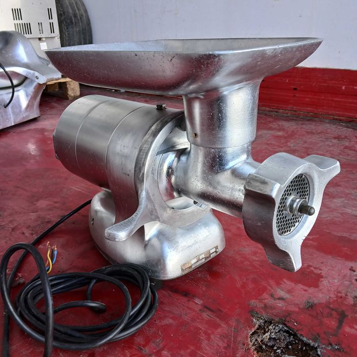 прафесионални месомелачки