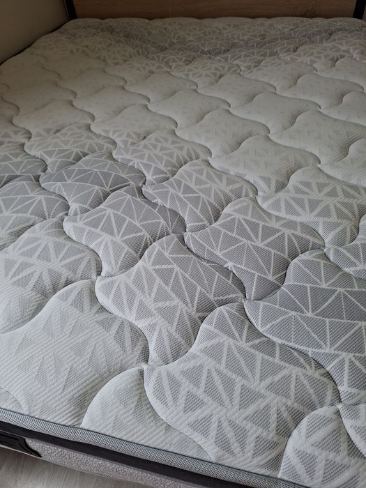 Продавам  турски матрак