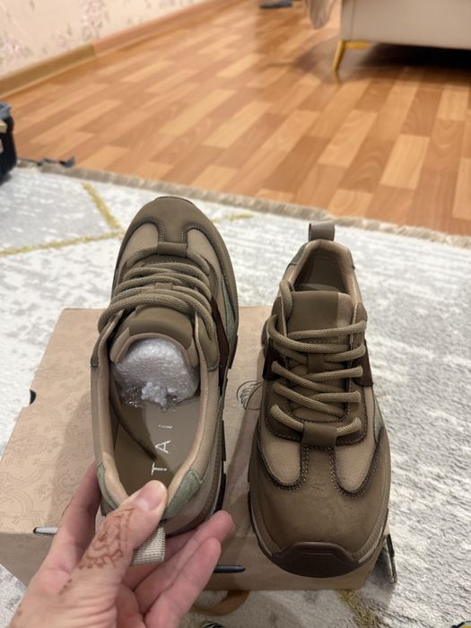 Кроссы новые натуралка