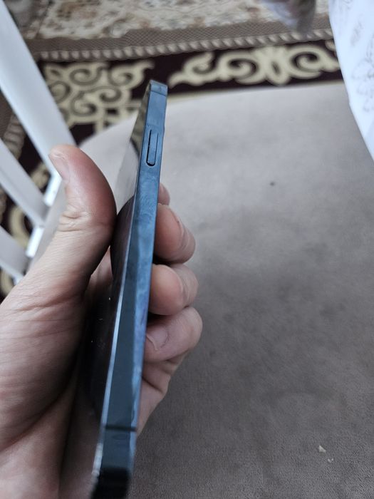 Айфон 12 про продам