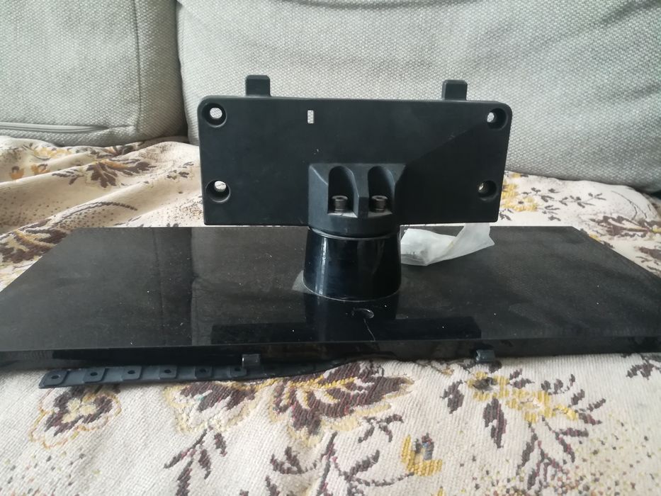 Продам подставку под телевизор