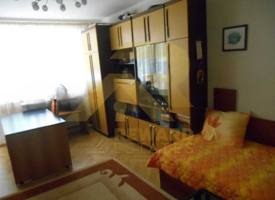 Продава се Тристаен апартамент в София, Овча купел - 132 кв.м за 1750 €/кв.м - Снимка #2
