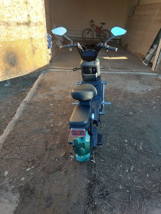 Электро-скутер продается