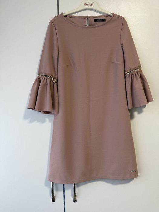 Lot haine de vara: rochii, fusta si tricou marimea 34