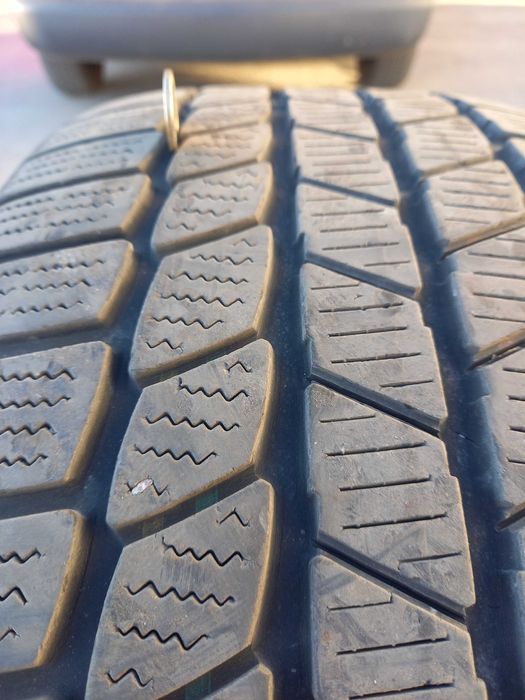 Зимни гуми CONTINENTAL  245/50/18 от BMV