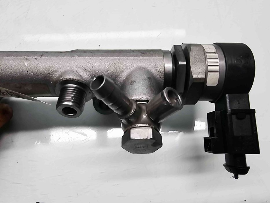 Rampa injectoare  Volkswagen Touareg (7P5) [Fabr 2011-2017] 059130090C