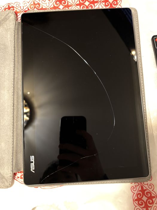 Продам планшет Asus