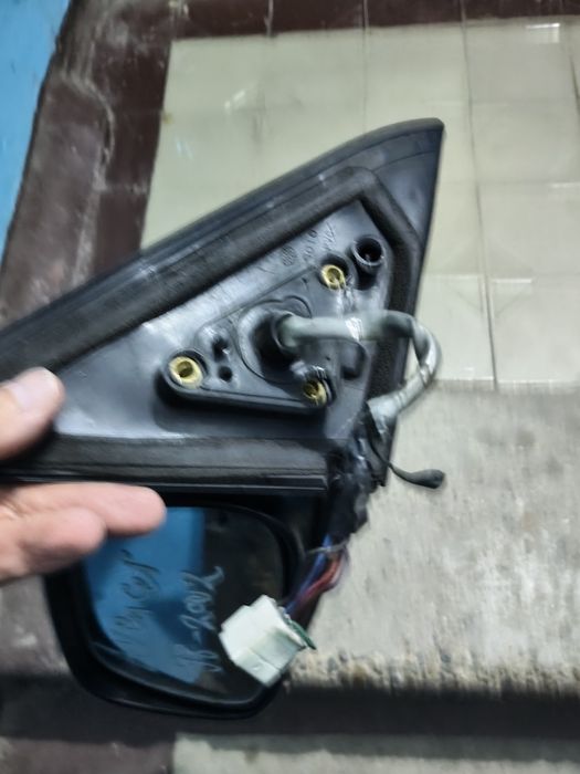 Зеркало заднего вида