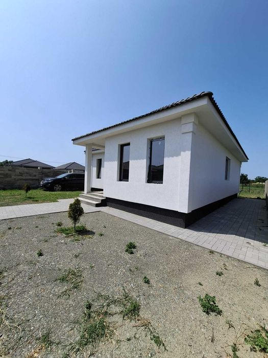 Vand casa noua 12km de ShoppingCity