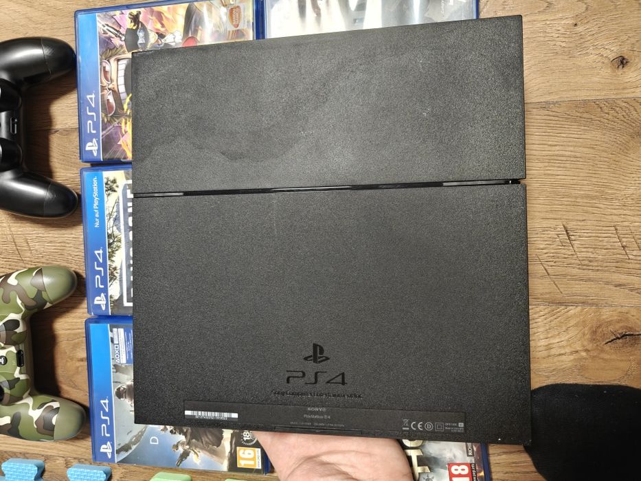 PS4 512 gb + 6 jocuri