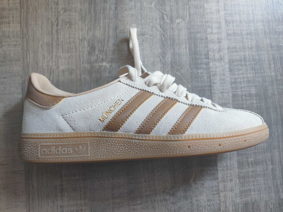 Adidas München – mărimea 39⅓, purtați o singură dată