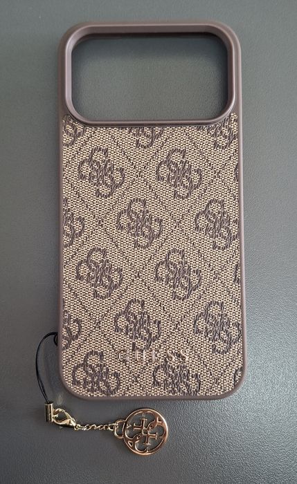 Оригинален кейс Guess за iPhone 17 Pro Max метално лого силикон