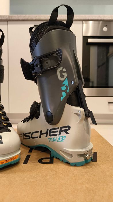 Туринг Ски обувки Fischer Travers GR WS