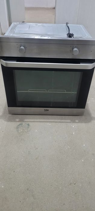 Cuptor electric beko