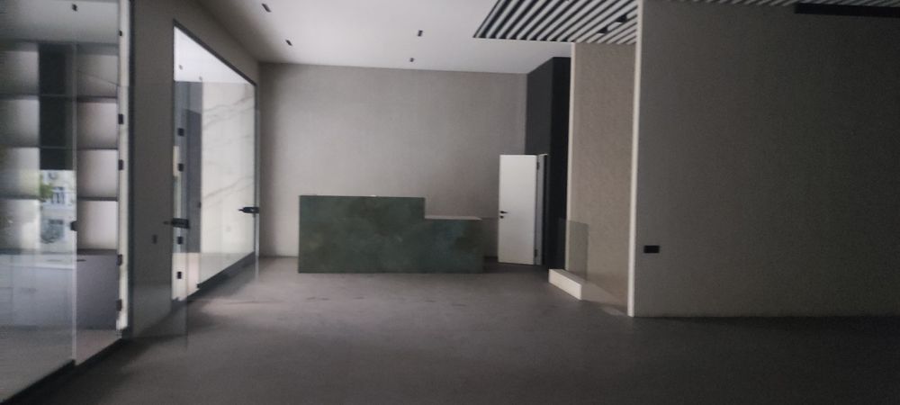 Продаётся отдельно стоящий здание 2 этажей плюс подвал 780 кв.м