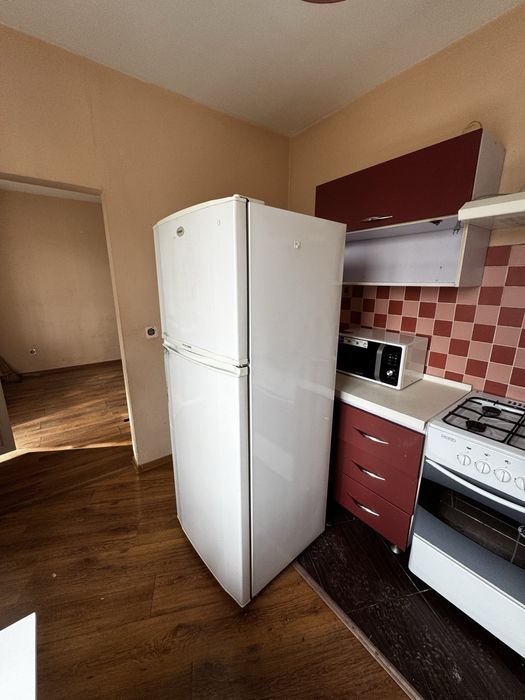 Продам б/у холодильник, самовывоз