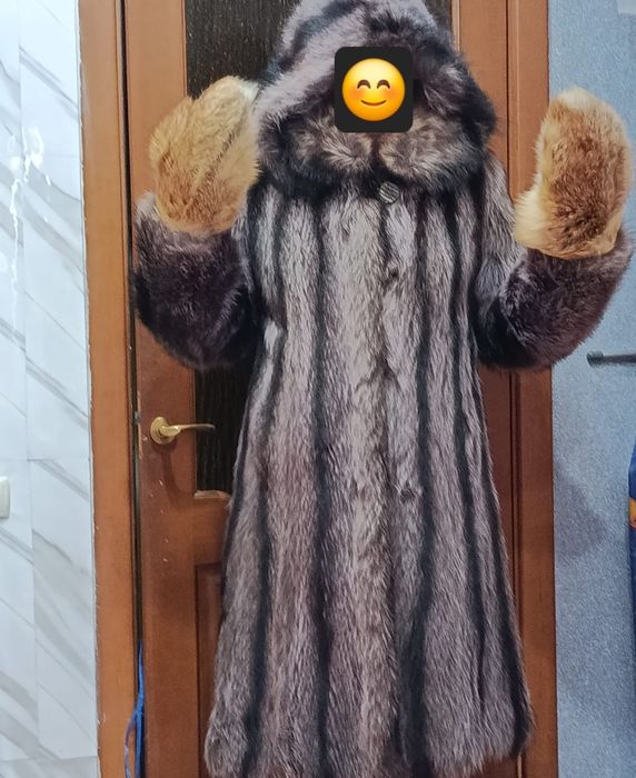 Продам шубу енот!