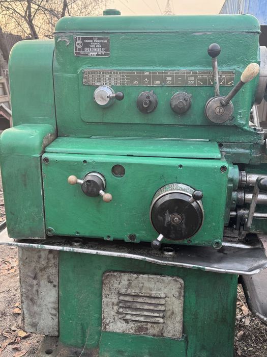 Токарный станок 1 К 62