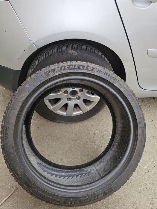 Vand set anvelope 245 35 19/265 35 19 michelin alpin 5 rulate un sezon