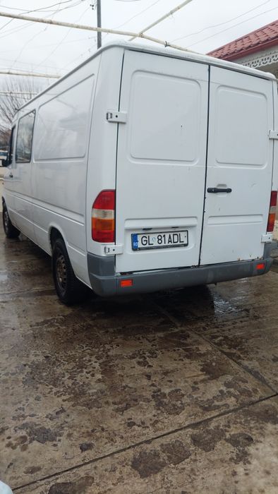 Mercedes Benz sprinter 208