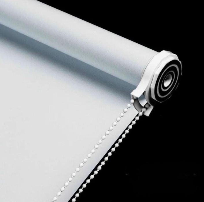 Жалюзи белые тканевые новые