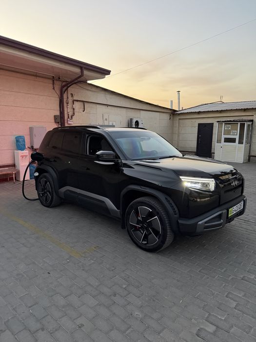 BYD leopard 3 ultra awd 4x4 4,9sek