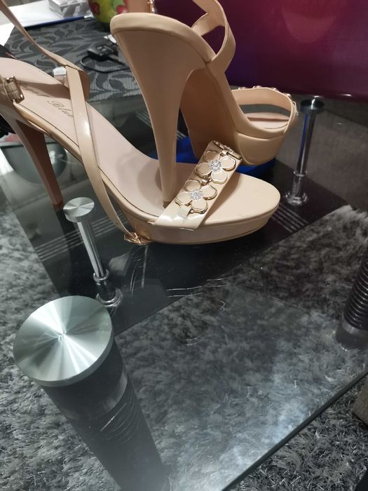 Rochie eleganta noua+sandalute cadou