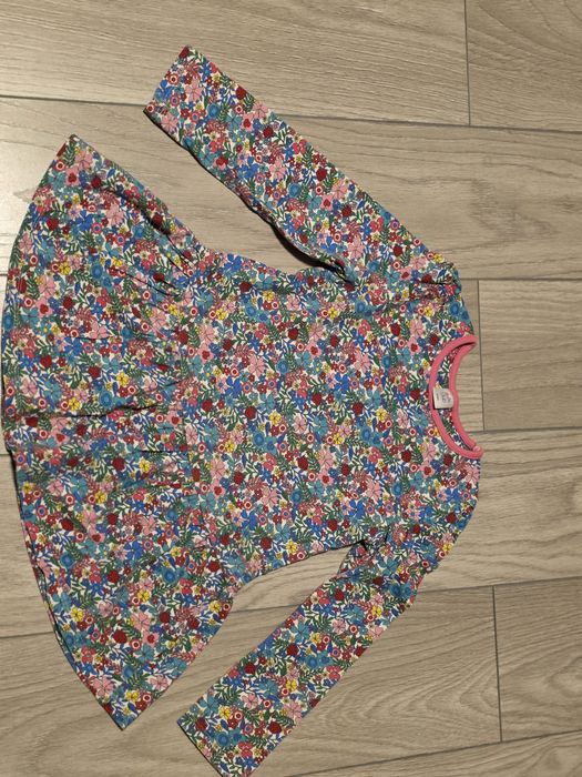 Tunica superba cu flori