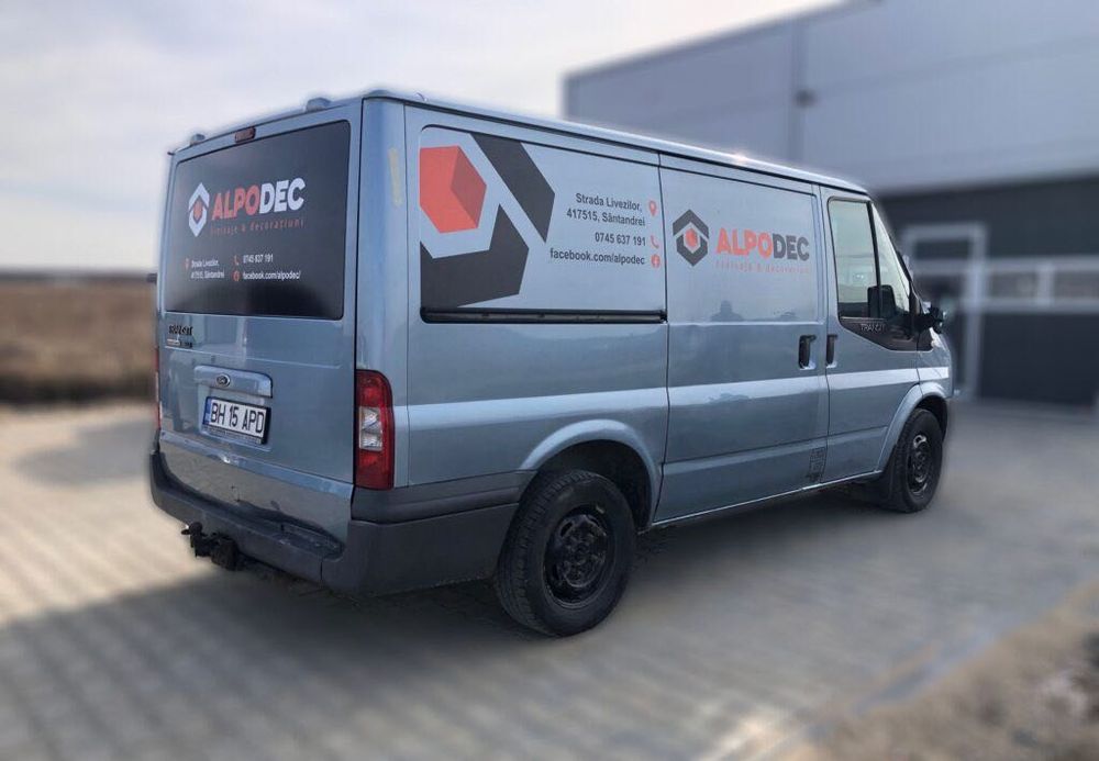 Decor auto, colantare pe loc