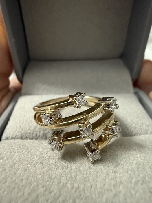 Бриллиантовое кольцо