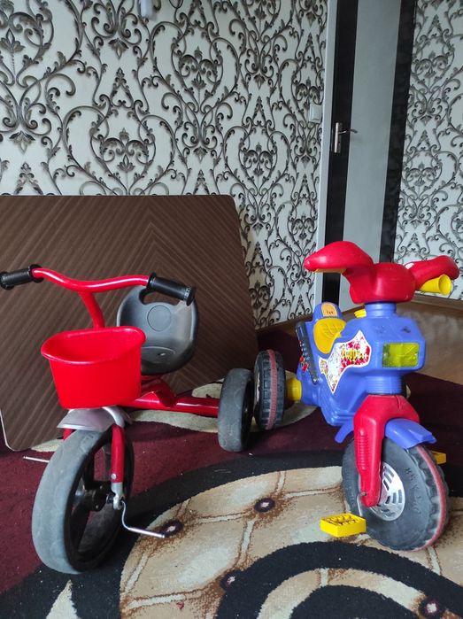 Два велосипеда. За оба 69 т.с.