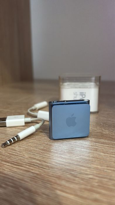 Ipod Shuffle 6th generation Functional , fara zgarieturi defecte