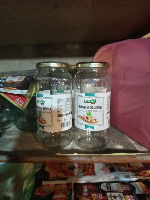 Винтови буркани,големи и малки