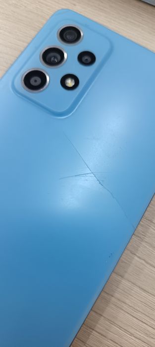 Продаю А52 samsung
